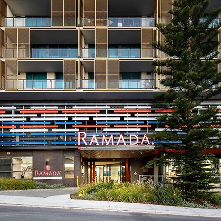 Ramada By Wyndham Vetroblu Scarborough Beach Пърт Екстериор снимка