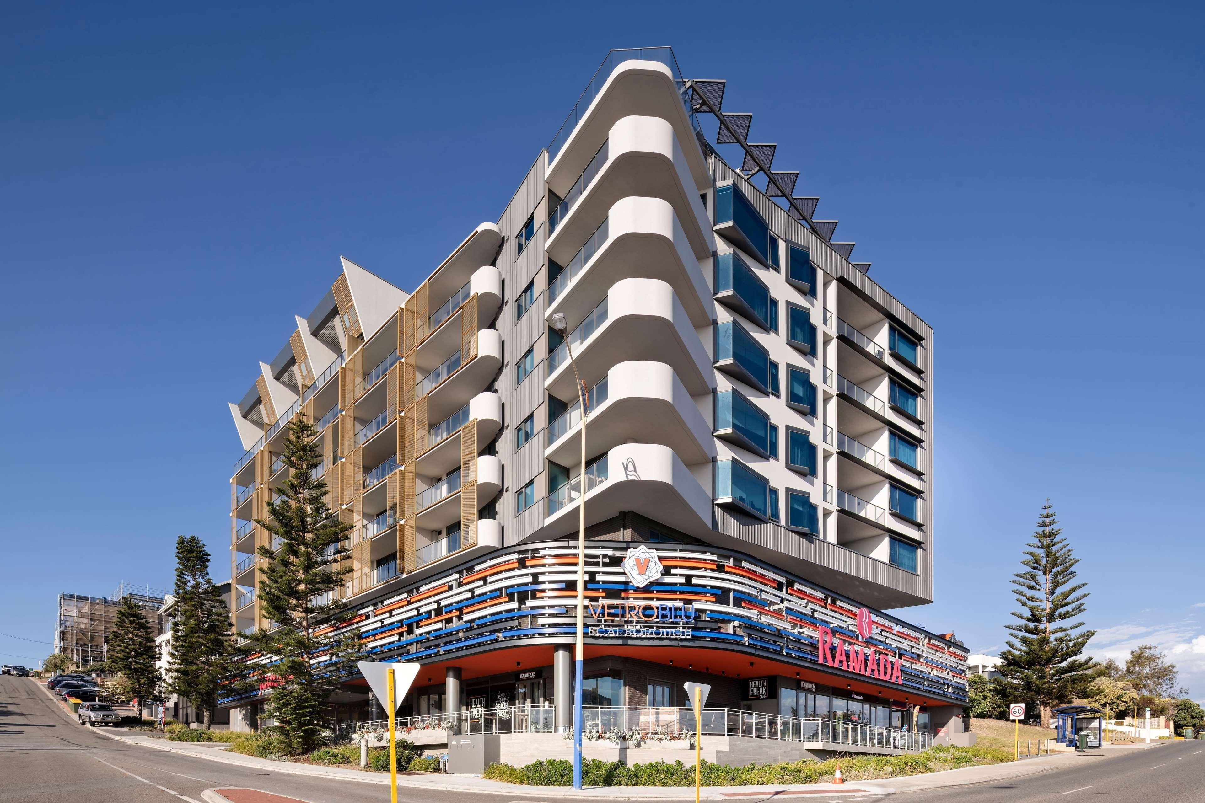 Ramada By Wyndham Vetroblu Scarborough Beach Пърт Екстериор снимка