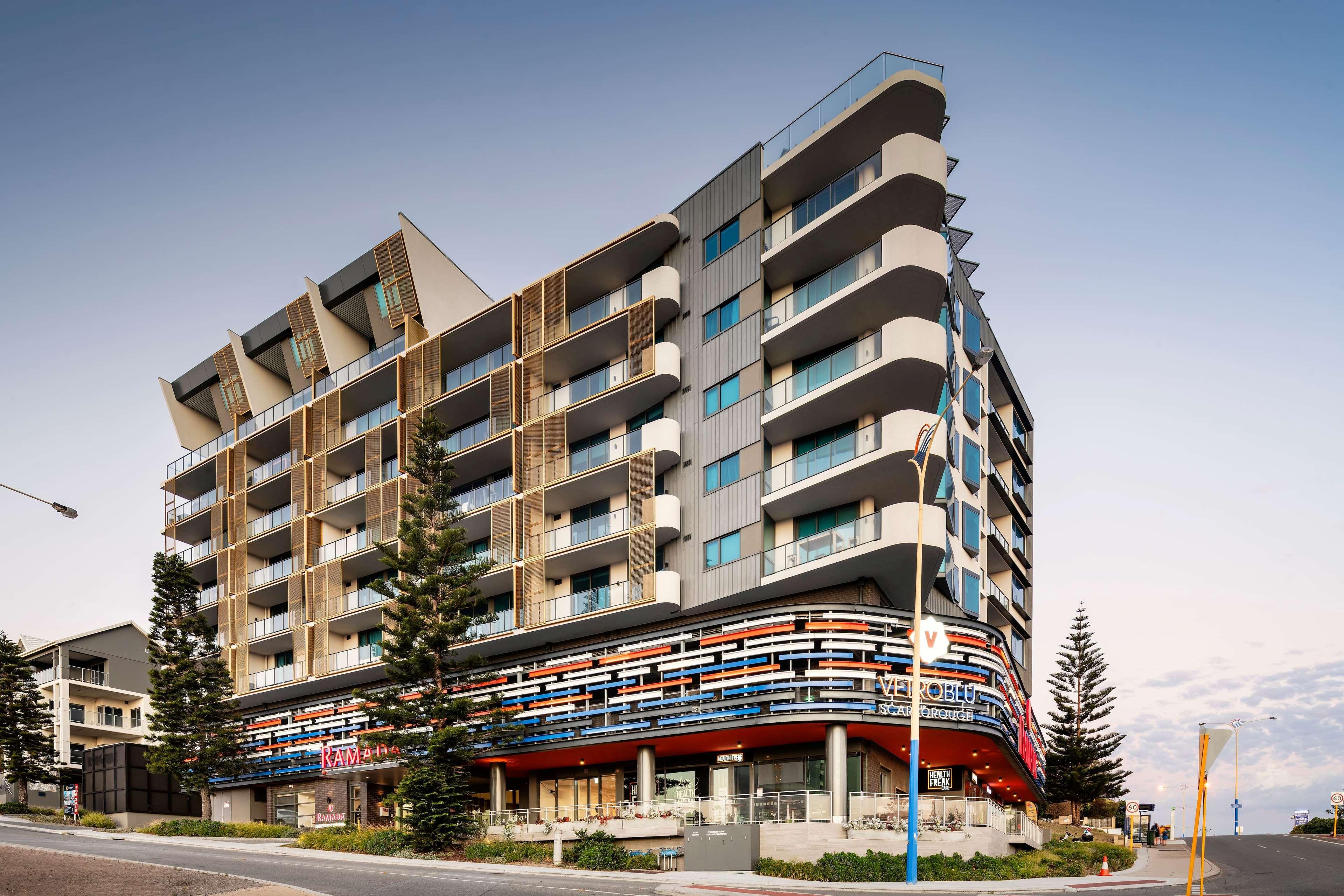 Ramada By Wyndham Vetroblu Scarborough Beach Пърт Екстериор снимка