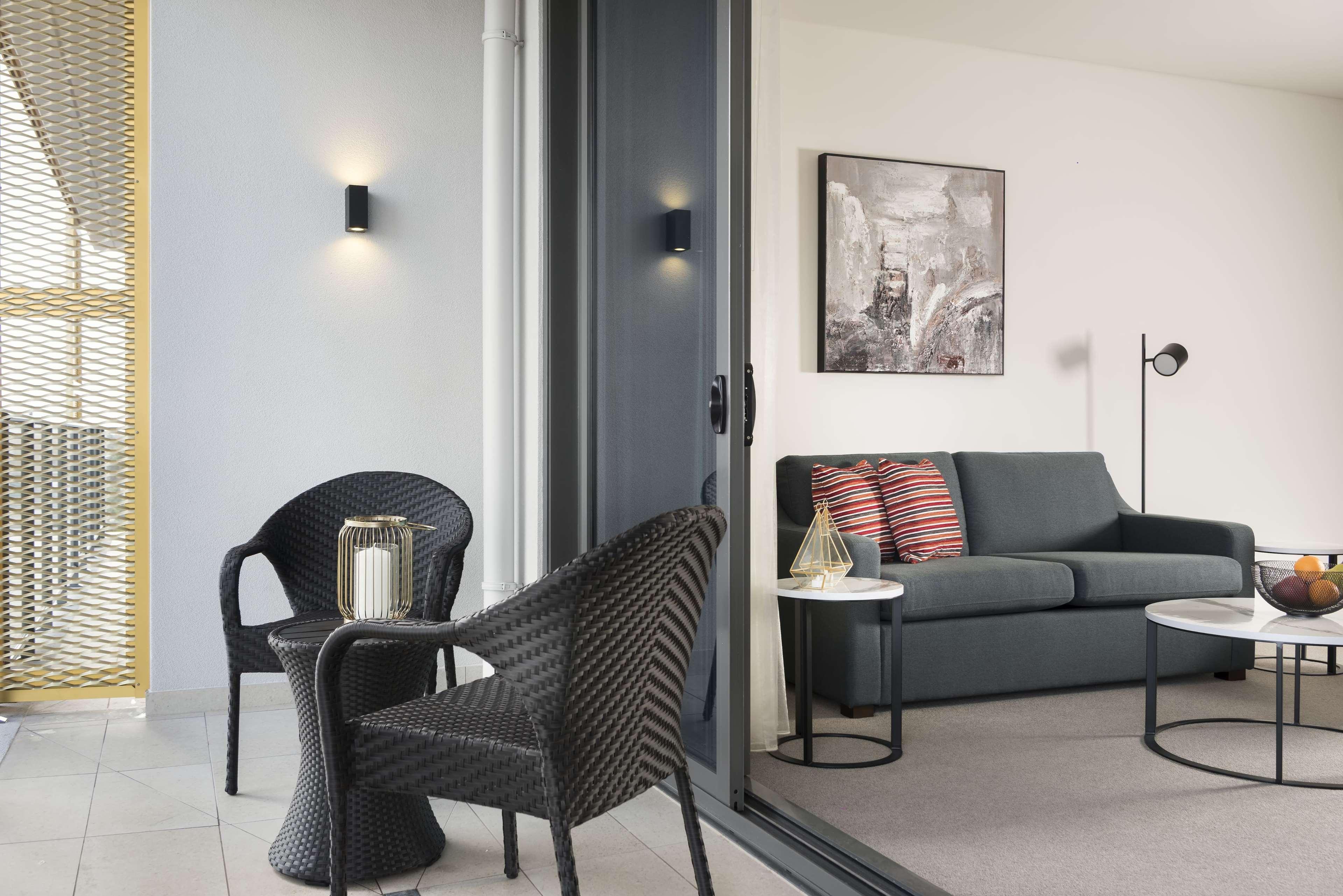 Ramada By Wyndham Vetroblu Scarborough Beach Пърт Екстериор снимка