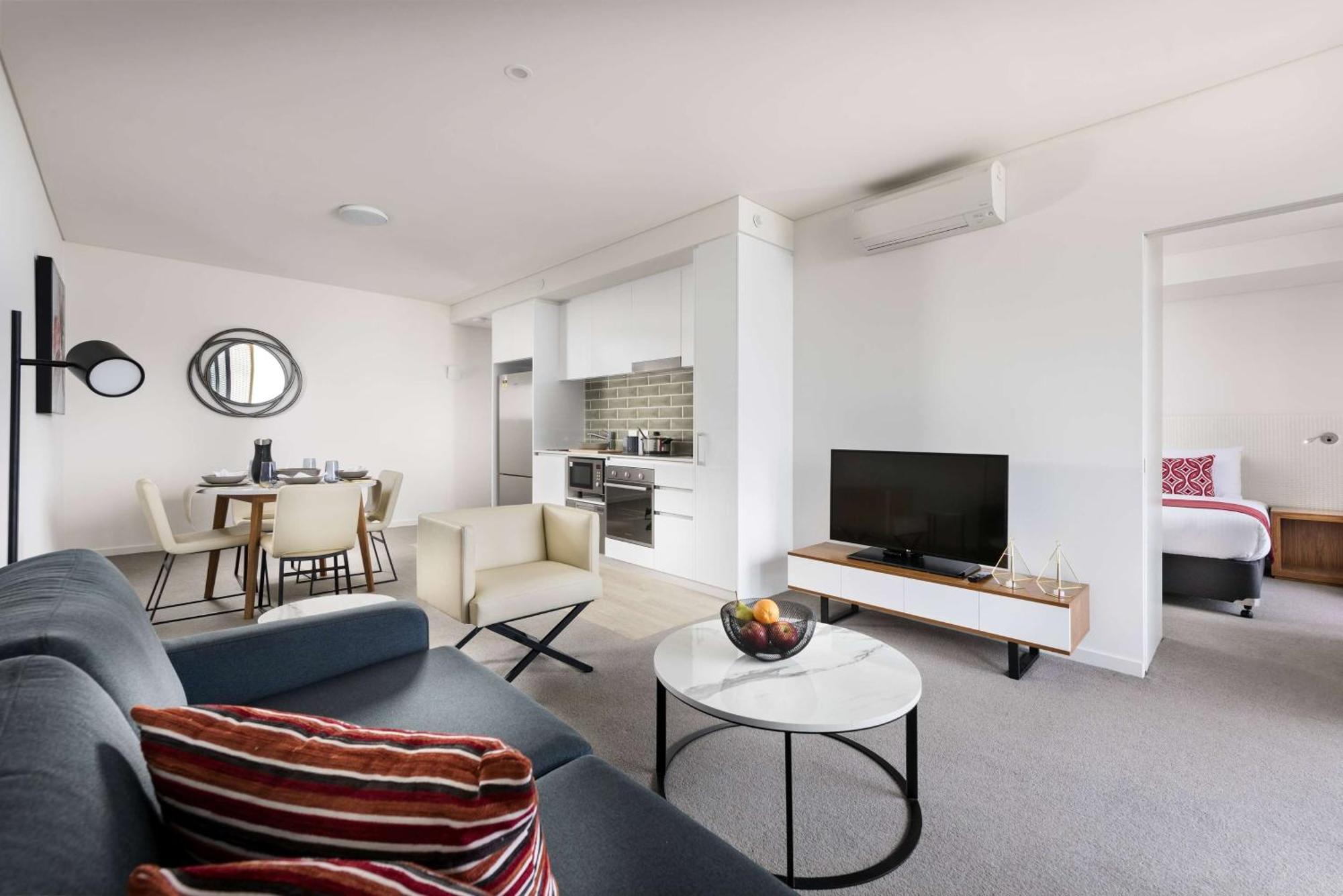 Ramada By Wyndham Vetroblu Scarborough Beach Пърт Екстериор снимка